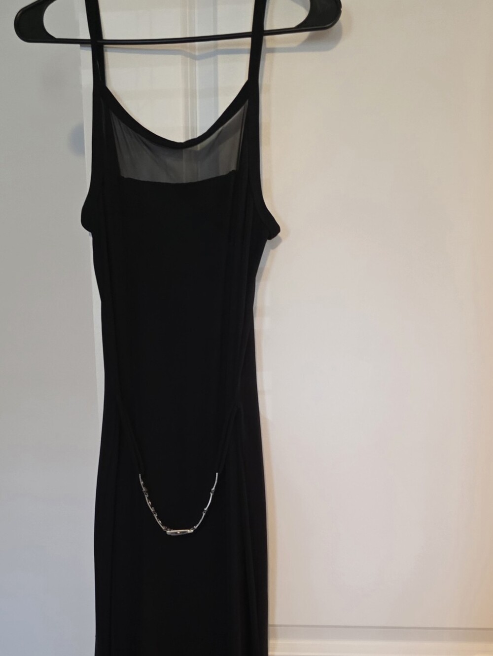 Women's Black Sleeveless Evening Dress